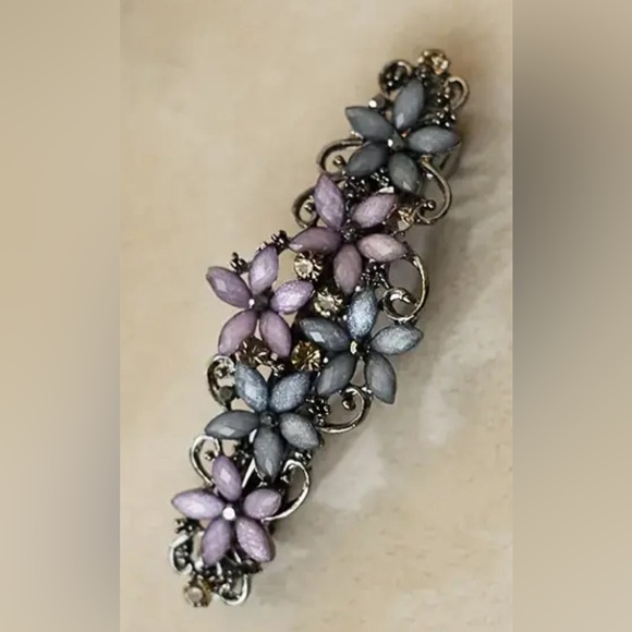 HAIR Barrette Elegant Vintage Rhinestone Flower Barrette Purple and Blue - Picture 1 of 5